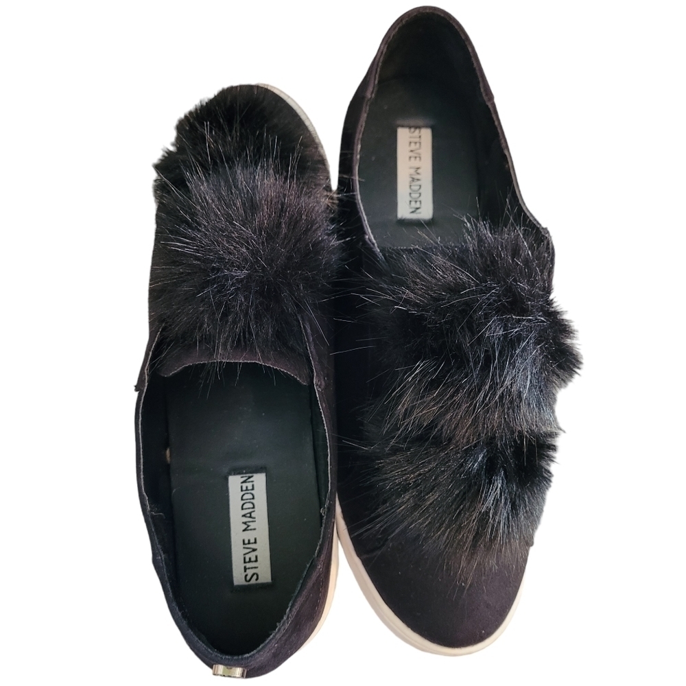 Steve Madden Bryanne pom pom slip-on shoes- 9.5 - Picture 2 of 10